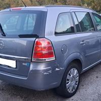 Ricambi Opel Zafira B 2008 1.8 benzina