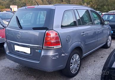 Ricambi Opel Zafira B 2008 1.8 benzina