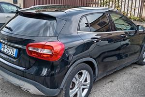 MERCEDES GLA 200D