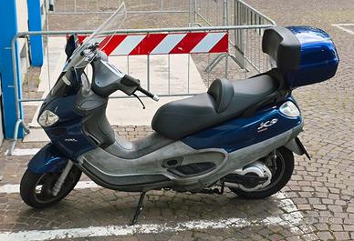 Piaggio X9 500 evolution
