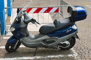 Piaggio X9 500 evolution