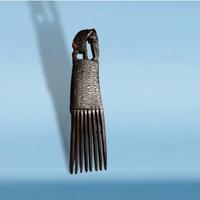 Pettine in legno africano