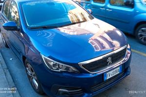 Peugeot 308 5 porte 15 HDi 130 CV navi ok neopaten