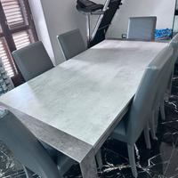 Tavolo allungabile + 6 sedie