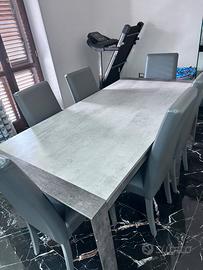 Tavolo allungabile + 6 sedie