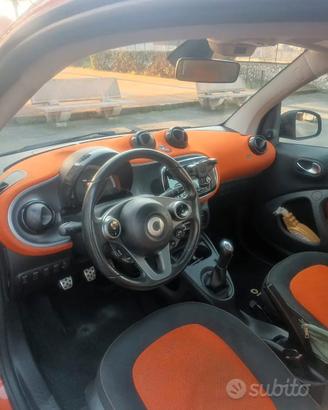 Leggi Attentamente Smart fortwo modello Urban