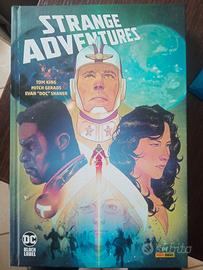 combo DC Strange Adventure and mr Miracle