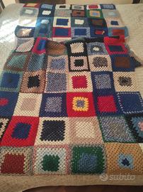 copertine realizzate all uncinetto in lana