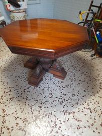 tavolo ottagonale 
