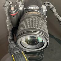 Reflex Nikon D3000 lente AF-S Nikkor 18-105