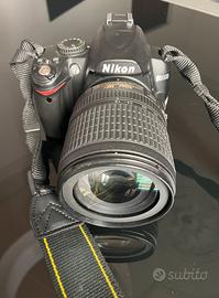 Reflex Nikon D3000 lente AF-S Nikkor 18-105