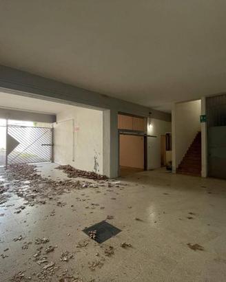 Box / Garage di 38 m² a Melendugno