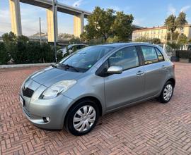 Toyota Yaris 1.3 5 porte