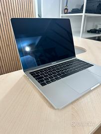 Macbook Pro 13 2019 256GB