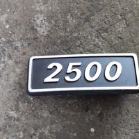 loghi stemmi emblemi fregi Auto-Fiat 2500