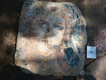 Mosaico "Viso di ragazza" cm. 70x63 - cod.10