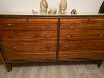 Cassettiera con 8 cassetti