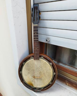 Ukulele banjo antico 