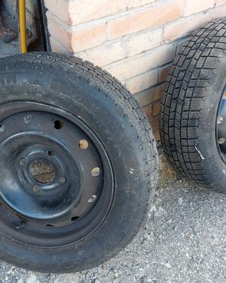4 vecchi pneumatici Michelin Alpin invernali