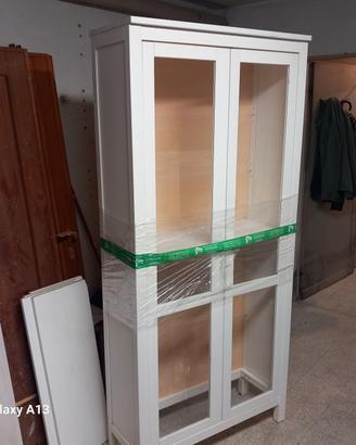 Libreria e vetrina Hemnes