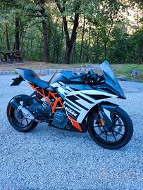 KTM RC 390 2021