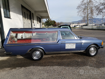 Mercedes Benz 200 diesel anno 1976 casale