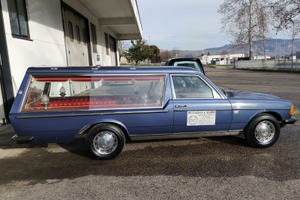 Mercedes Benz 200 diesel anno 1976 casale