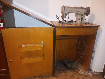 Macchina per cucire Singer anni 60 con mobile