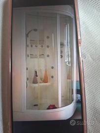 doccia idromassaggio con bagno turco