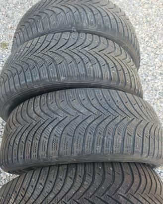 4 gomme Hankook winter i*cept rs2 usate