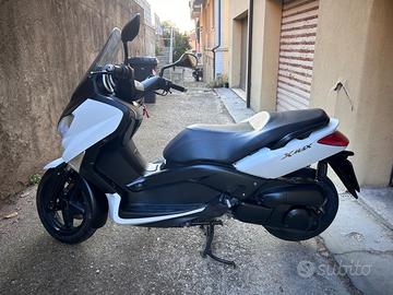 x-max 250 pronto all'uso.