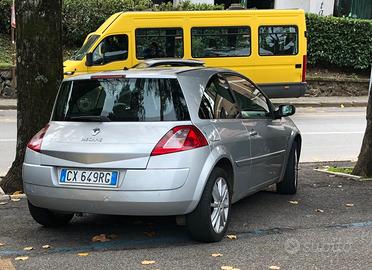 🚗 Renault Megane II 3 porte 2005 a 249€