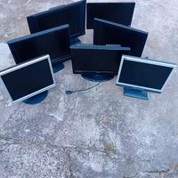 monitor computer  vari modelli 10 euro