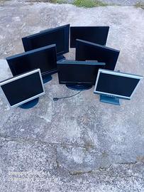 monitor computer  vari modelli 10 euro