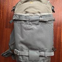 Zaino Lowepro Flipside Trek BP 450 AW