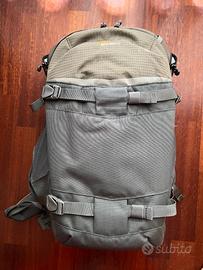 Zaino Lowepro Flipside Trek BP 450 AW
