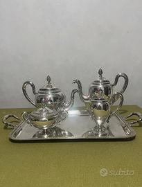 servizio da tè e caffe d'argento
