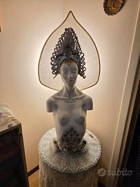 Lampada scultura busto femminile