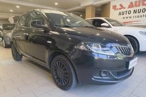 LANCIA Ypsilon 1.0 70cv 5 porte Hybrid Silver