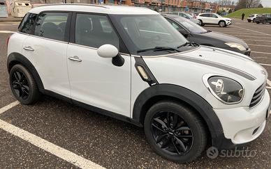 Mini Countryman neopatentati