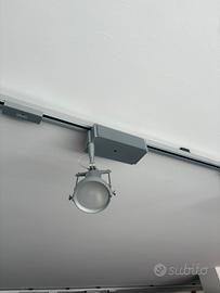 Kit per illuminazione con binari e faretti