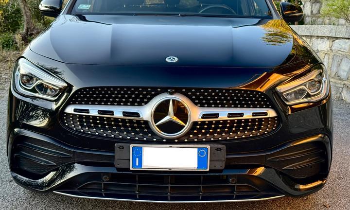Mercedes-Benz GLA180 automatic Premium