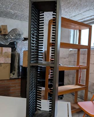 porta CD a torre 40 posti 
