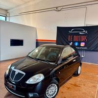 Lancia Ypsilon 1.2 Argento