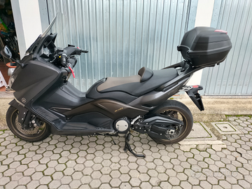 Scooter T-Max Marca Yamaha
