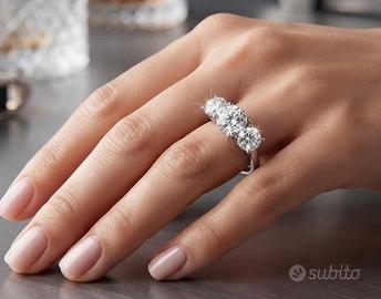 Anello Trilogy in Argento con Moissanite 2 CT