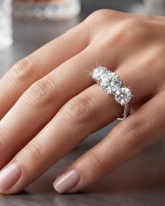 Anello Trilogy in Argento con Moissanite 2 CT