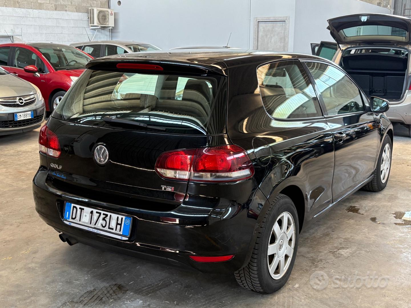 Volkswagen Golf 2010 photo 3