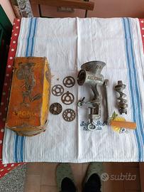 vecchio macina carne 