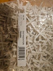 Distanziatori per piastrelle 2 mm